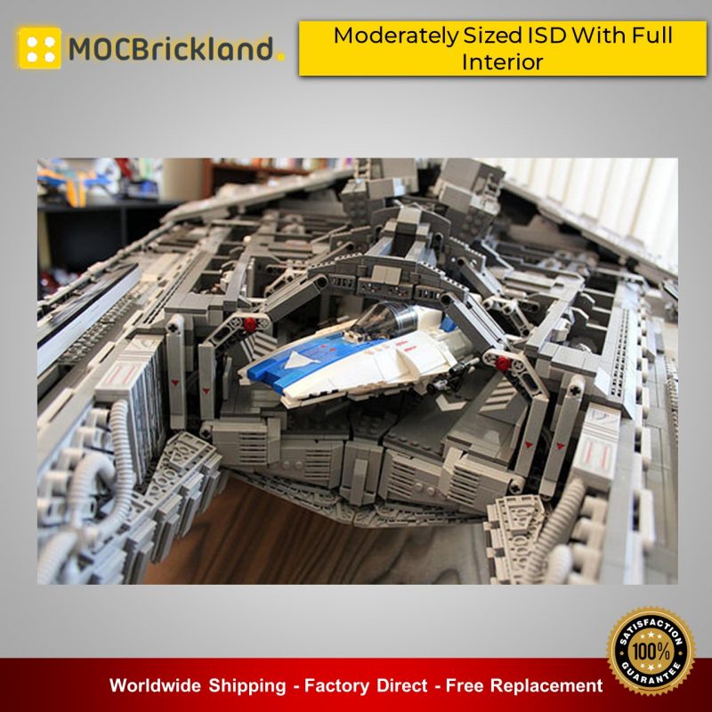 MOCBRICKLAND MOC-9018 Moderately Sized ISD with Full Interior
