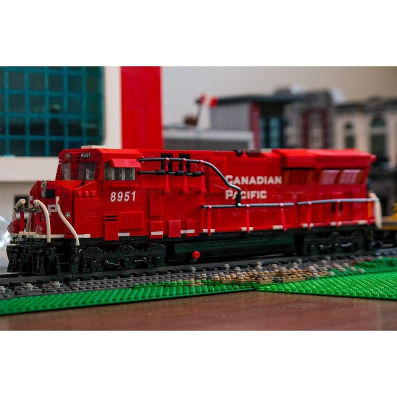 MOCBRICKLAND MOC-37716 ES44AC Canadian Pacific