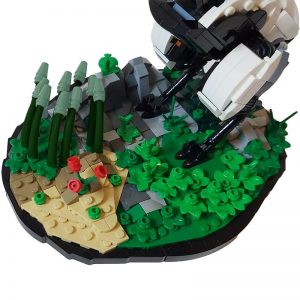 Mocbrickland Moc 109586 Watcher With Stand (5)