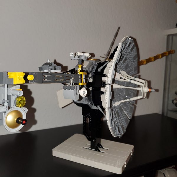 Space Moc 71157 Voyager 1 2 Scale 112 Mocbrickland (1)