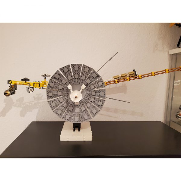 Space Moc 71157 Voyager 1 2 Scale 112 Mocbrickland (10)